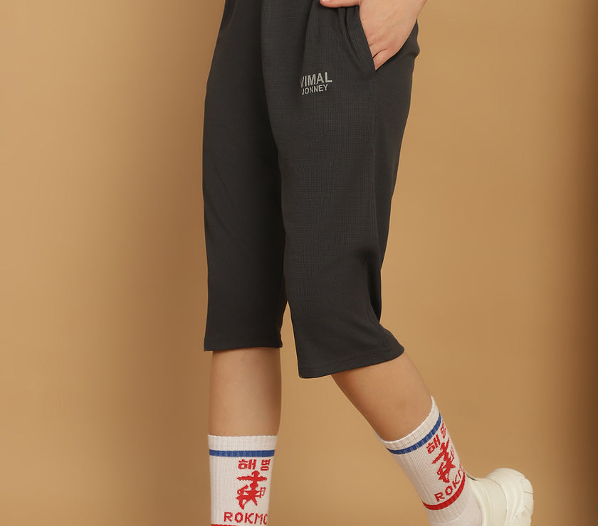 Mack Jonney Solid Grey Regular Fit Polyster Lycra Capri For Women