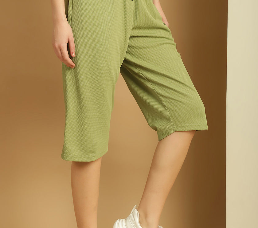 Mack Jonney Solid Light Green Regular Fit Polyster Lycra Capri For Women