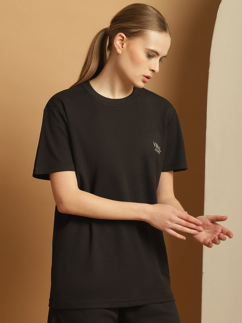 Mack Jonney Solid Black Round Neck Polyester Lycra Half sleeves Tshirt For Women