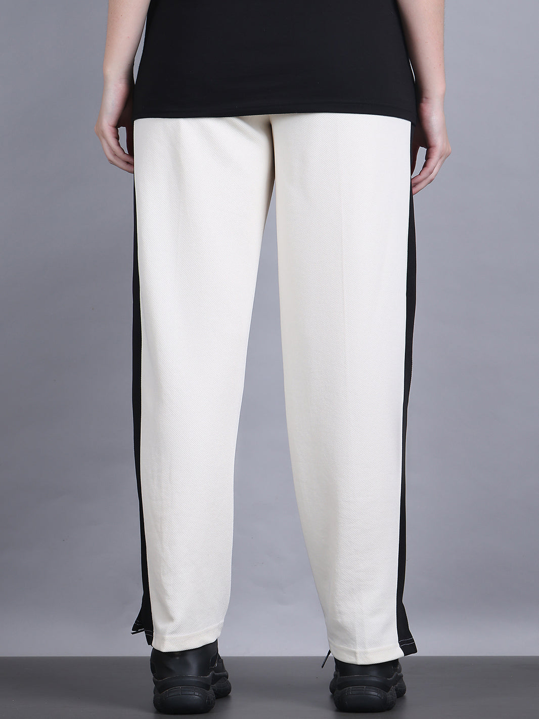 Mack Jonney Colorblock | off white | Relaxed Fit | Cotton Trackpant For Women