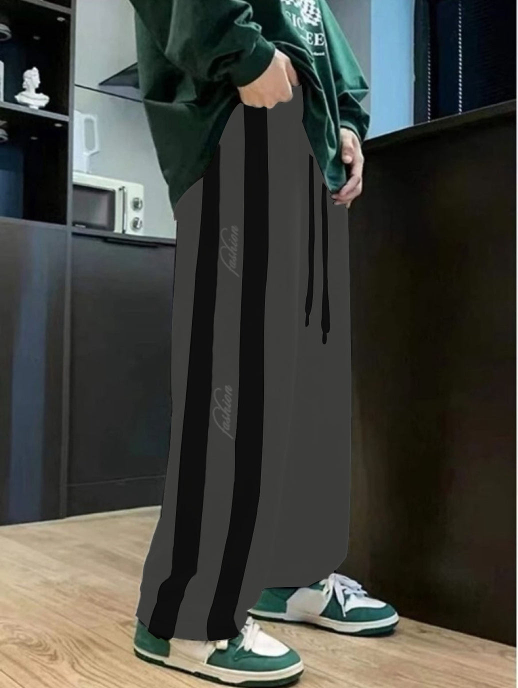 Mack Jonney  Regular Fit  Grey Polyster Lycra Trackpant For Men