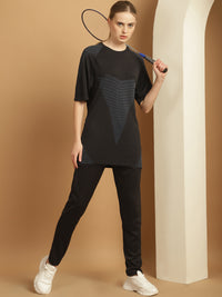 Mack Jonney Solid Black Round Neck Polyester Lycra Half sleeves Tshirt For Women