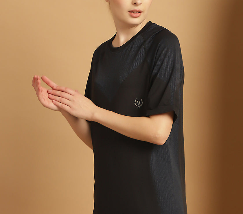 Mack Jonney Solid Black Round Neck Polyester Lycra Half sleeves Tshirt For Women