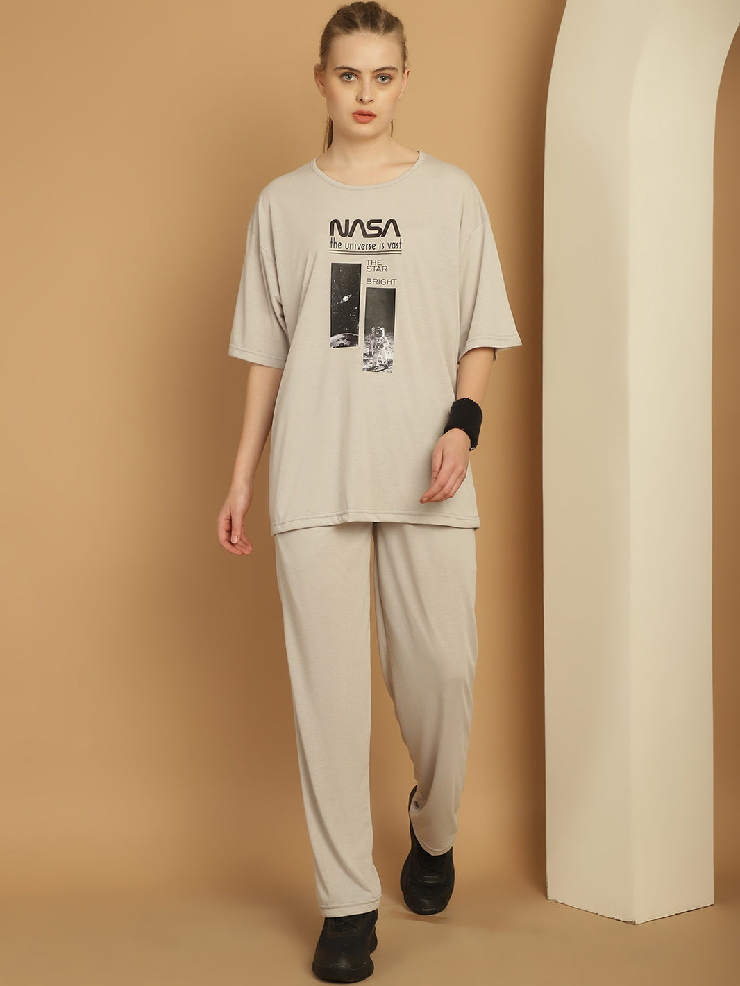 Mack Jonney Printed  Light Grey Round Neck Cotton Oversize Half sleeves Co-ord set Tracksuit For Women
