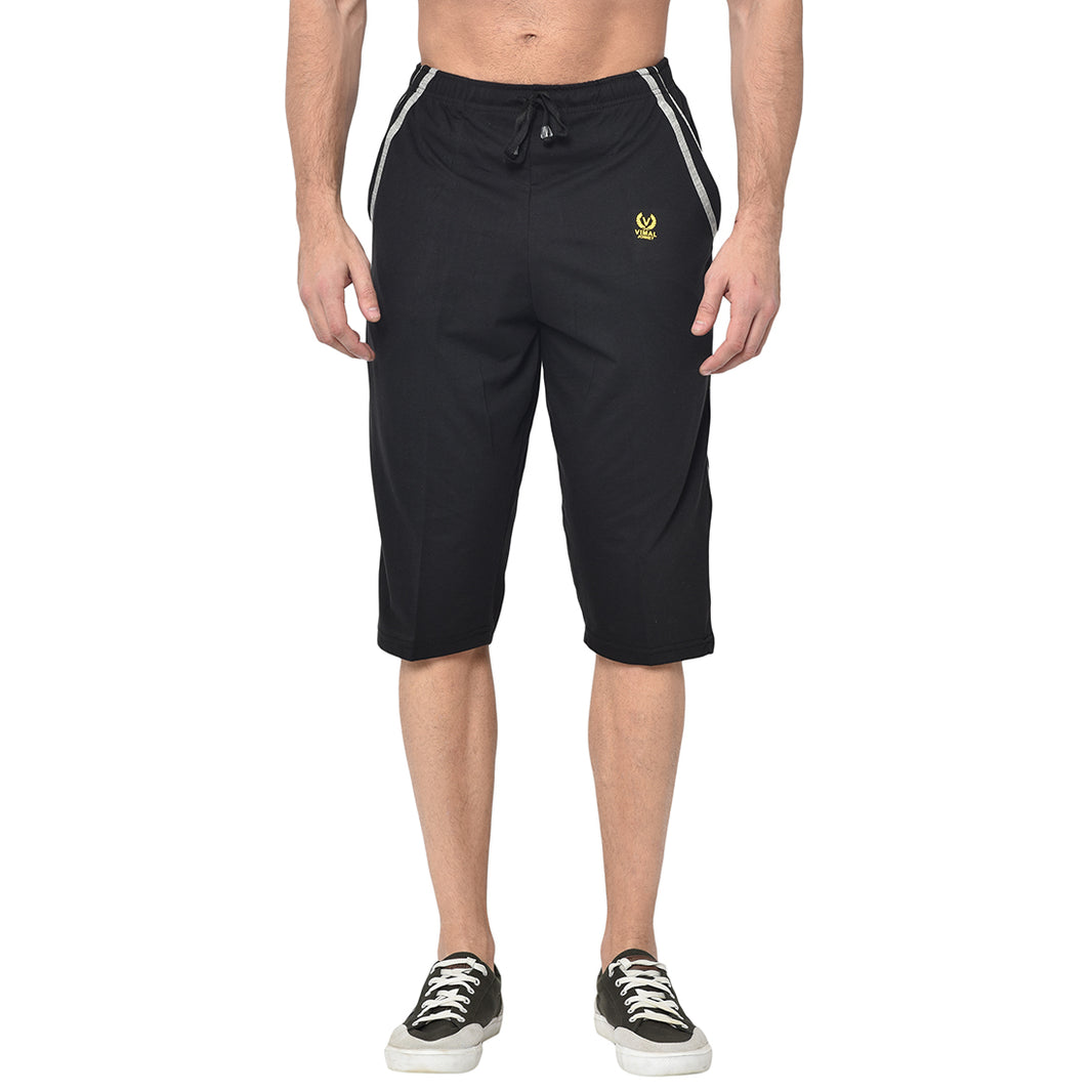 Mack Jonney Cotton Blended Regular Fit Black 3/4th Capri For Men