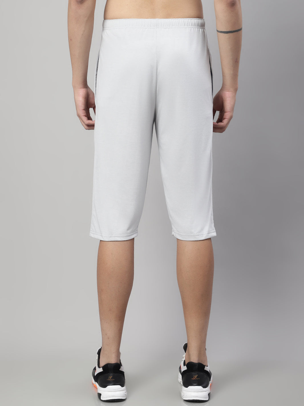 Mack Jonney Light Grey Regular fit Cotton Capri for Men
