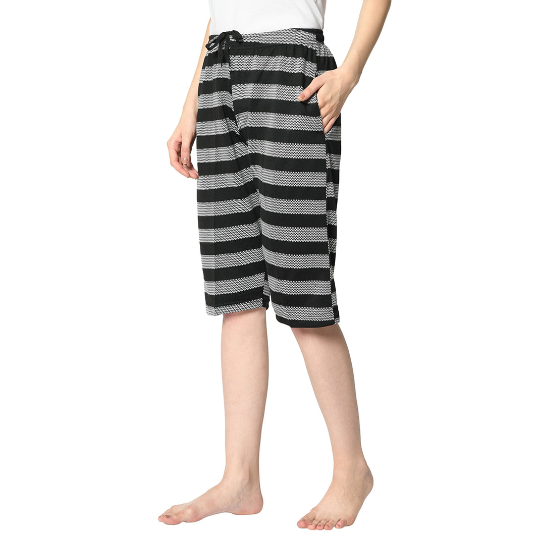 Mack Jonney Black 3/4th Capri For Women's