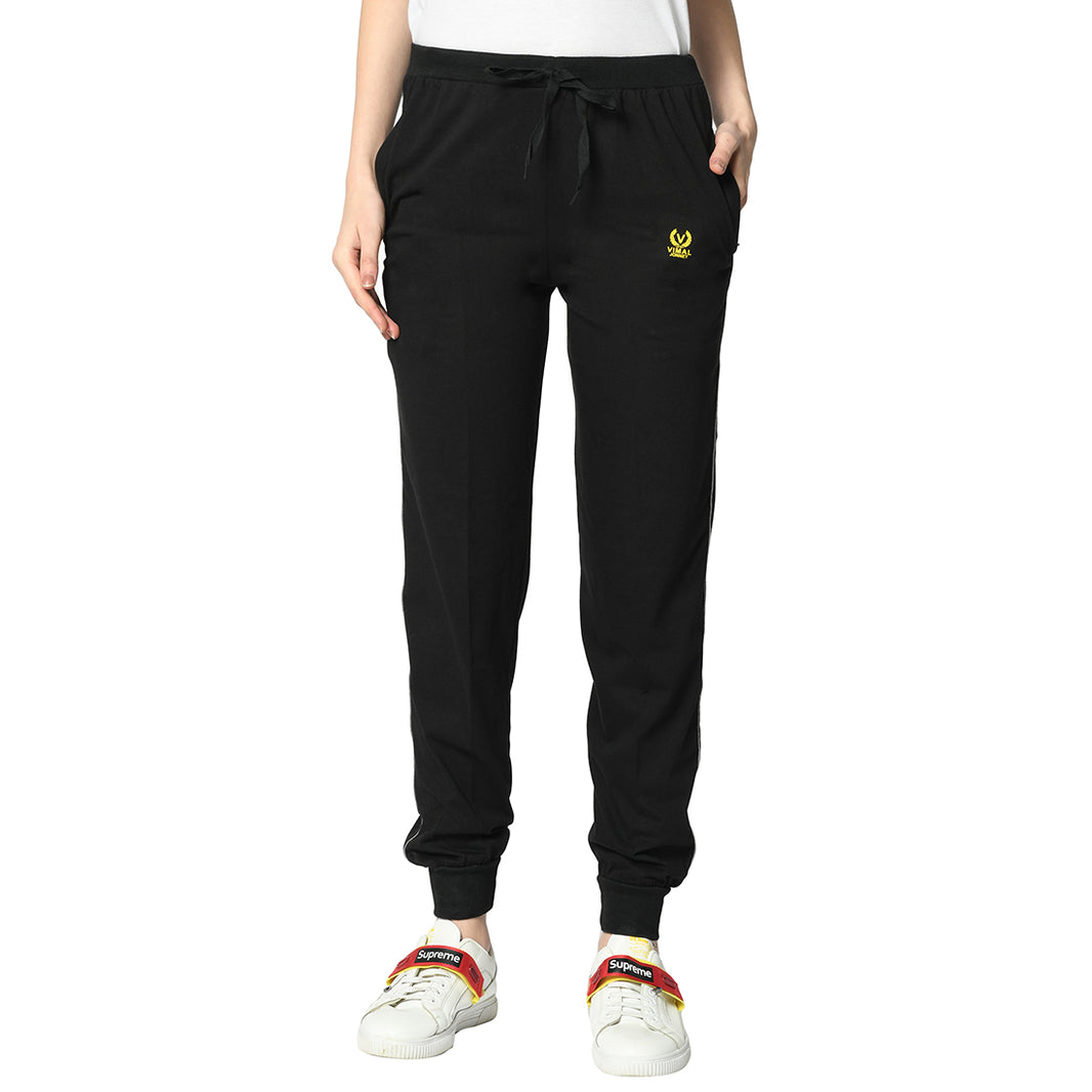Mack Jonney Black Trackpant For Women's