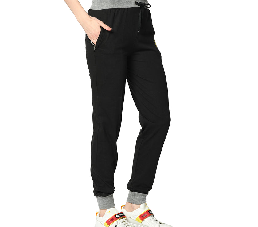 Mack Jonney Black Trackpant For Women's