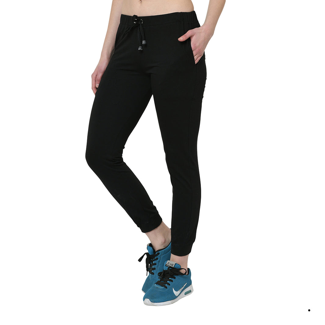 Mack Jonney Black Trackpant For Women's