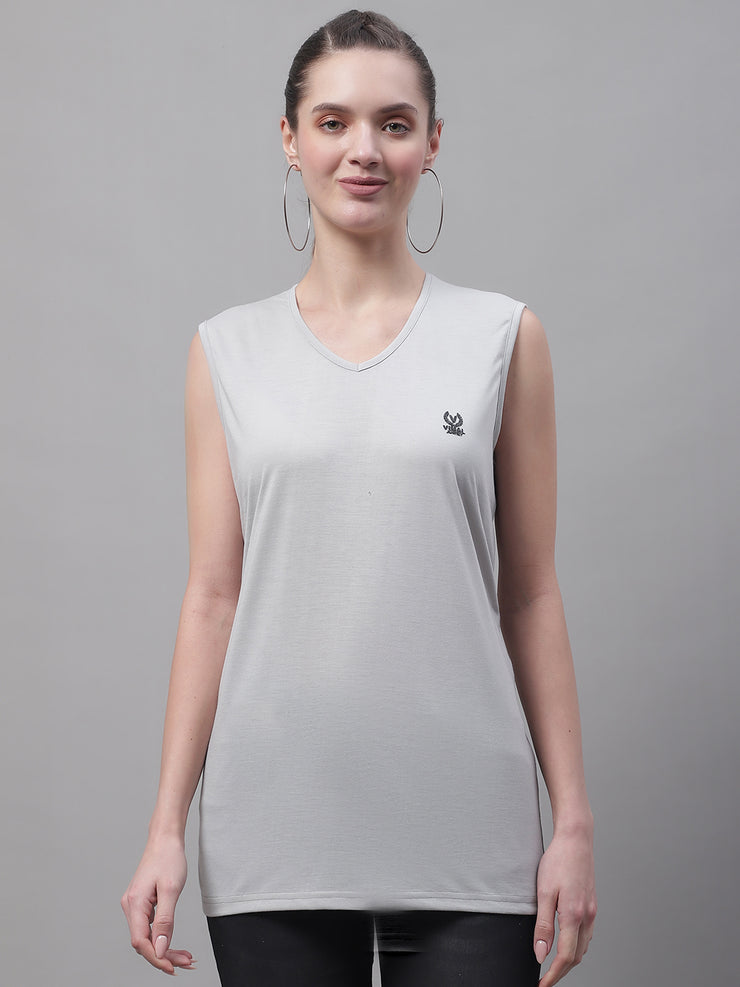 Mack Jonney Regular Fit Cotton Solid Light Grey Gym Vest for Women