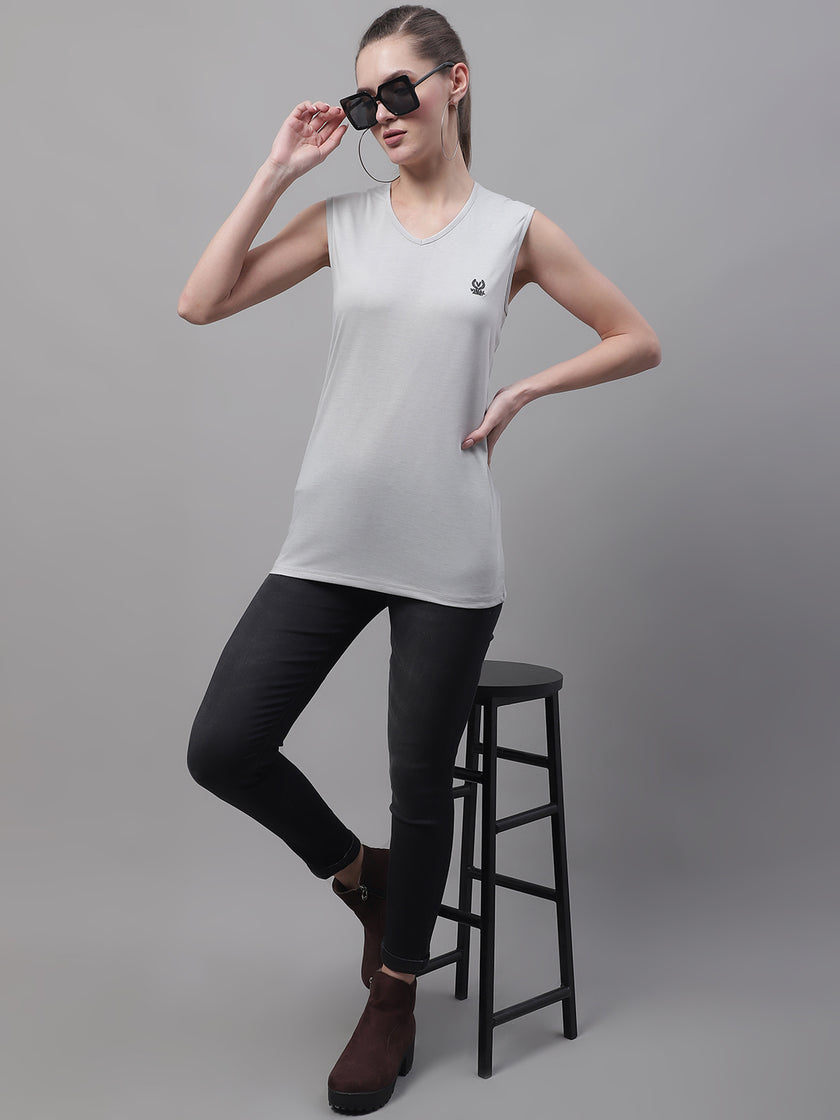 Mack Jonney Regular Fit Cotton Solid Light Grey Gym Vest for Women