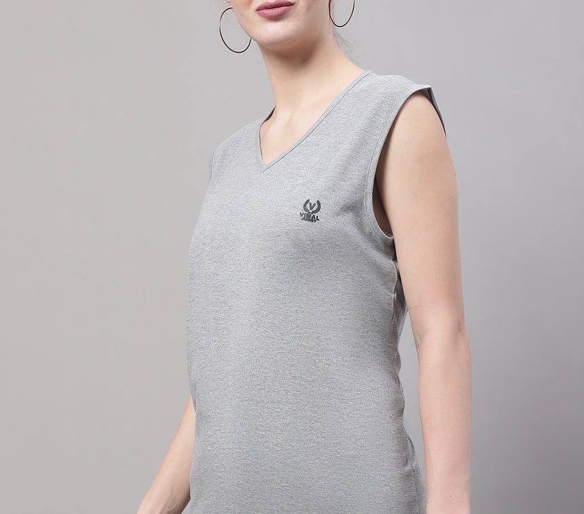 Mack Jonney Regular Fit Cotton Solid Grey Melange Gym Vest for Women