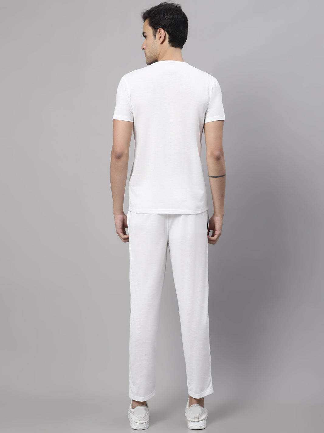 Mack Jonney White Cotton Solid Co-ord Set Tracksuit For Men(Zip On 1 Side Pocket)