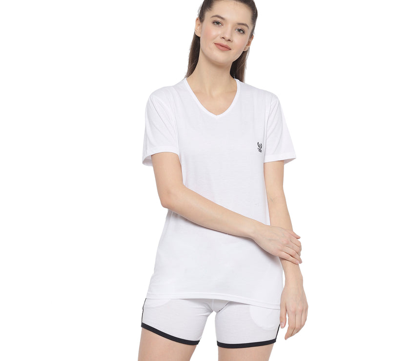 Mack Jonney White Women's Night Suit