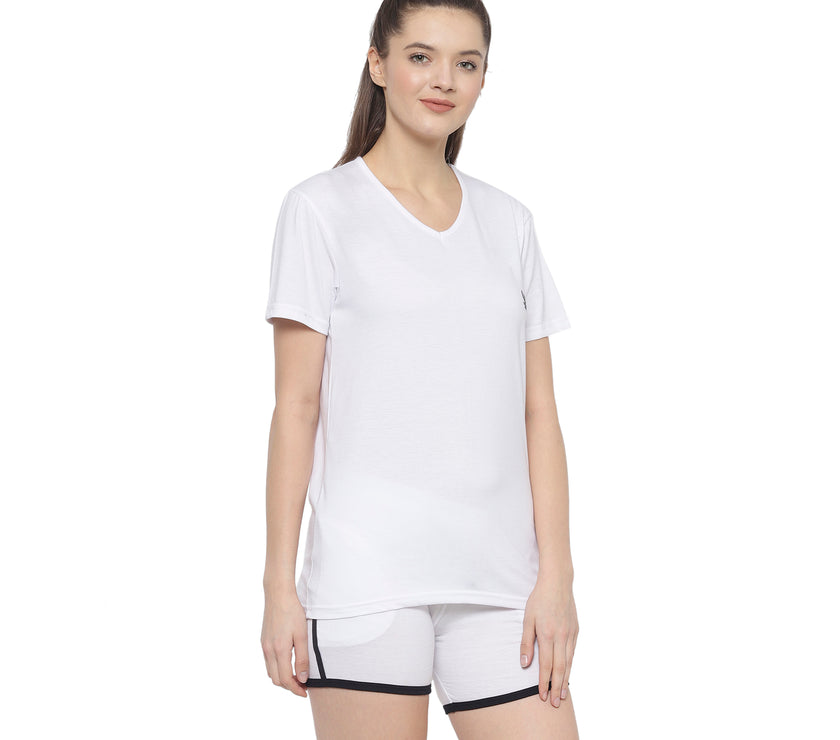 Mack Jonney White Women's Night Suit